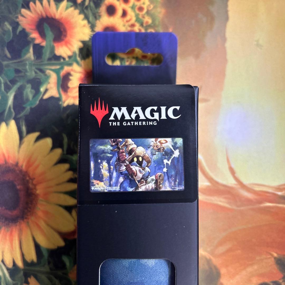 MTG×FF ウルトラプロ プレイマット　迷える黒魔道士、ビビ