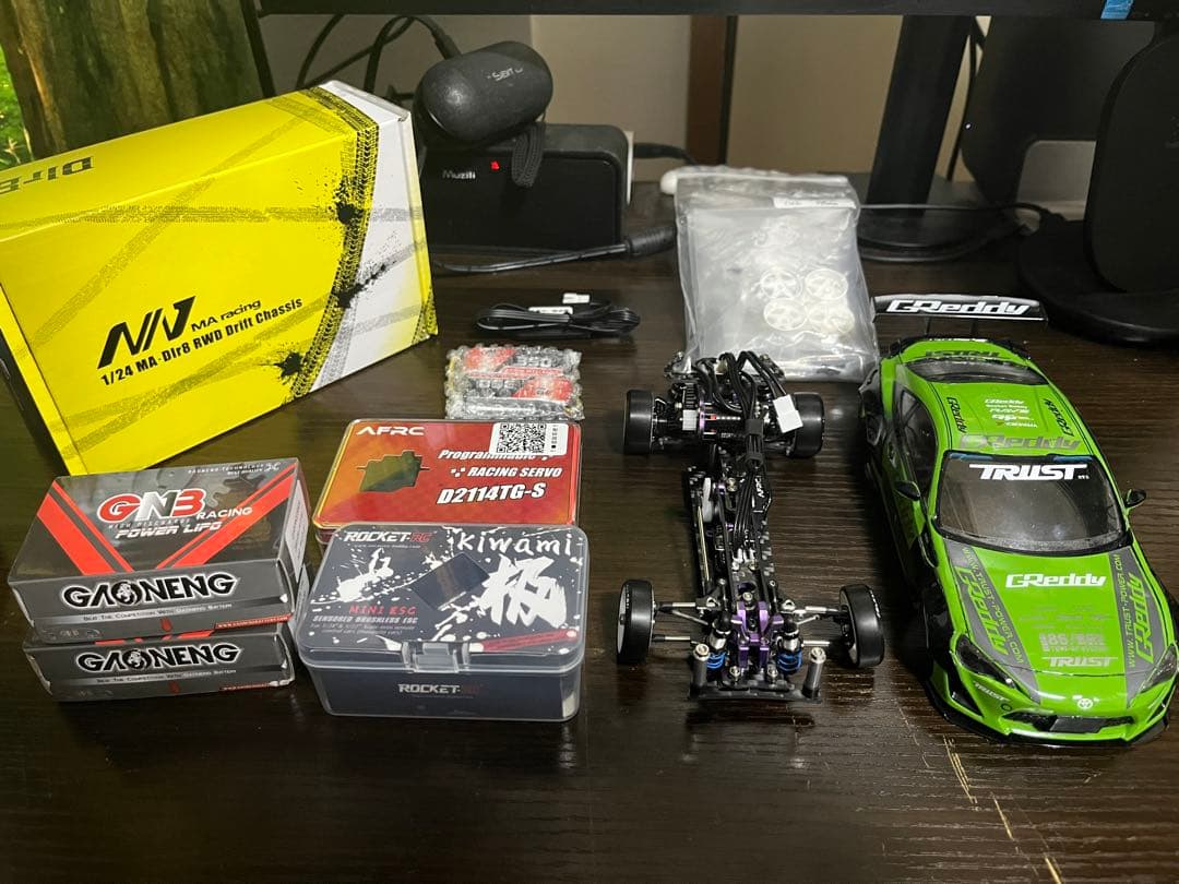 MA Racing DLR-8 蚊車