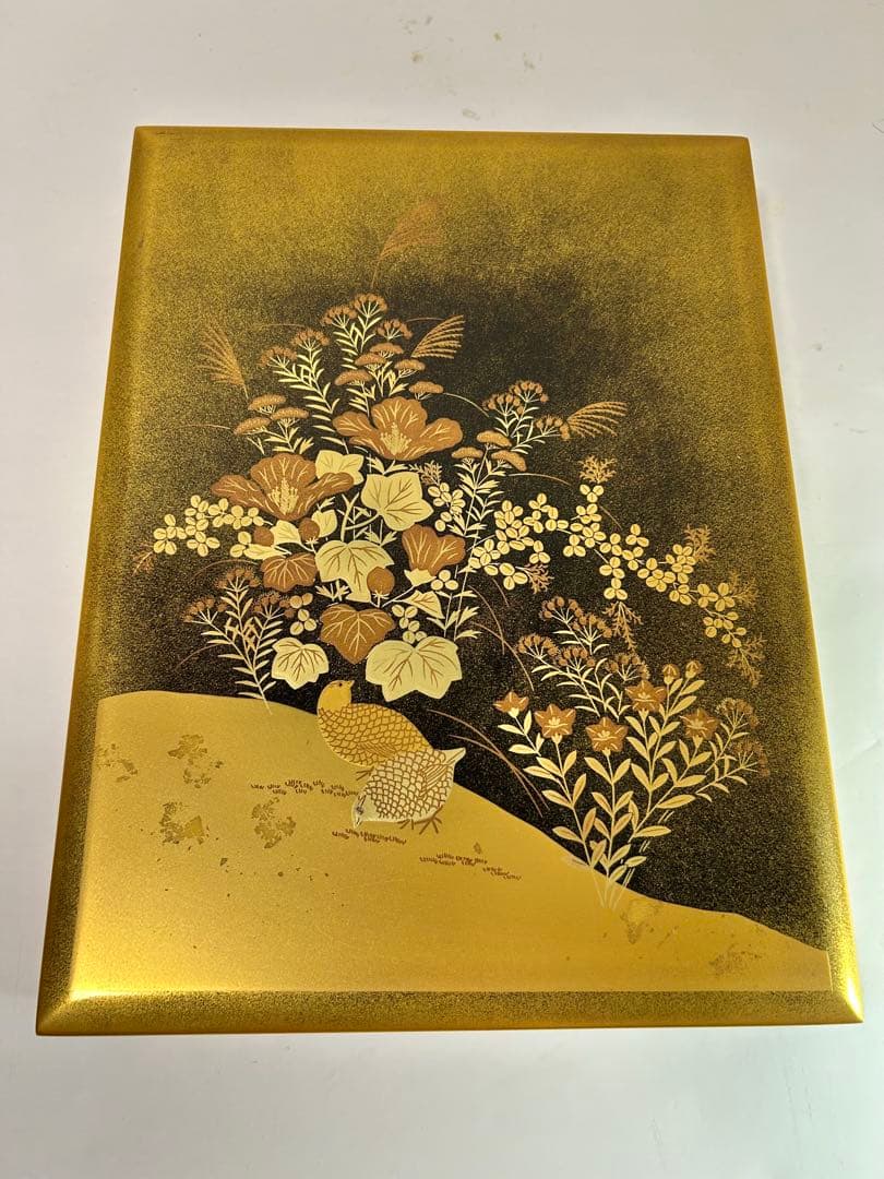 新品　金色の装飾文箱　木製
