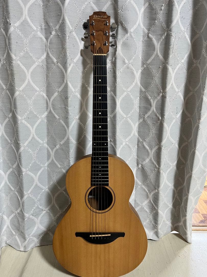 【Lowden】　エドシーラン　アコースティックギター