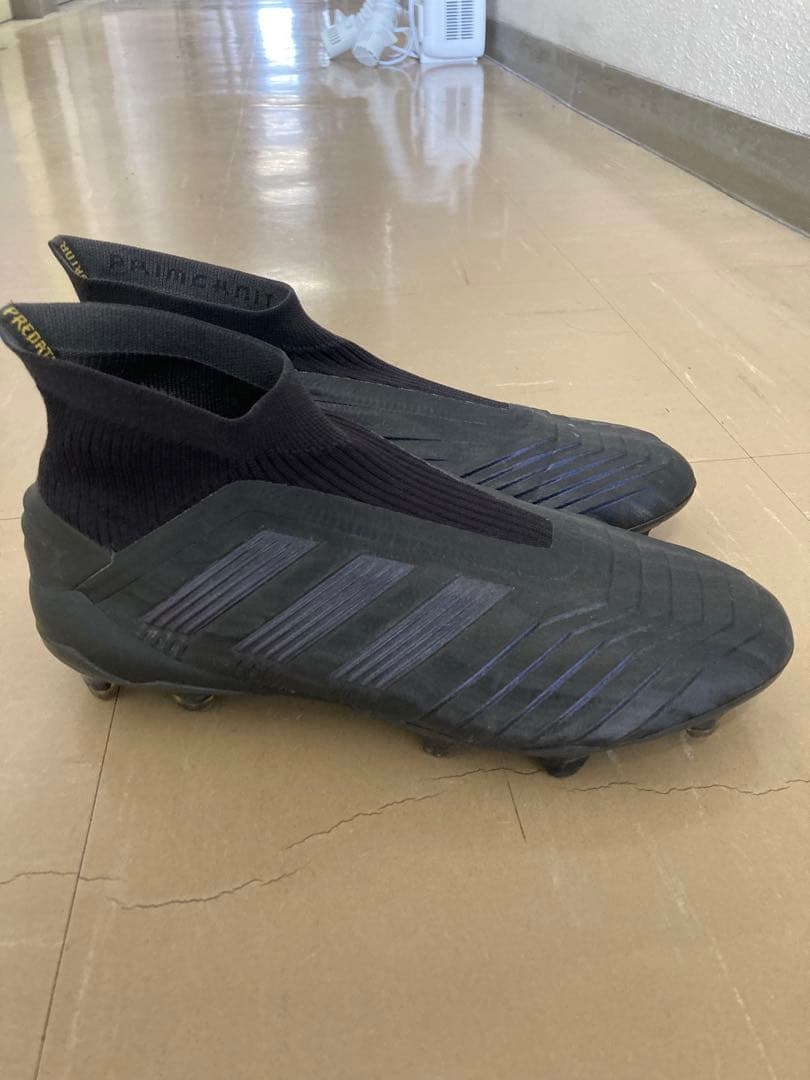 adidas プレデター　コントロールスキン　紐なし 25.5センチ
