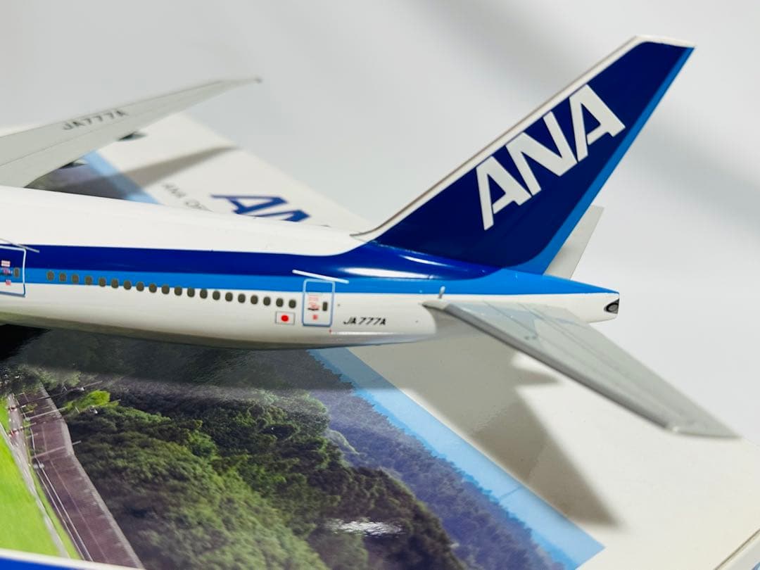 全日空商事 1/200 ANA 777-300ER NH20017