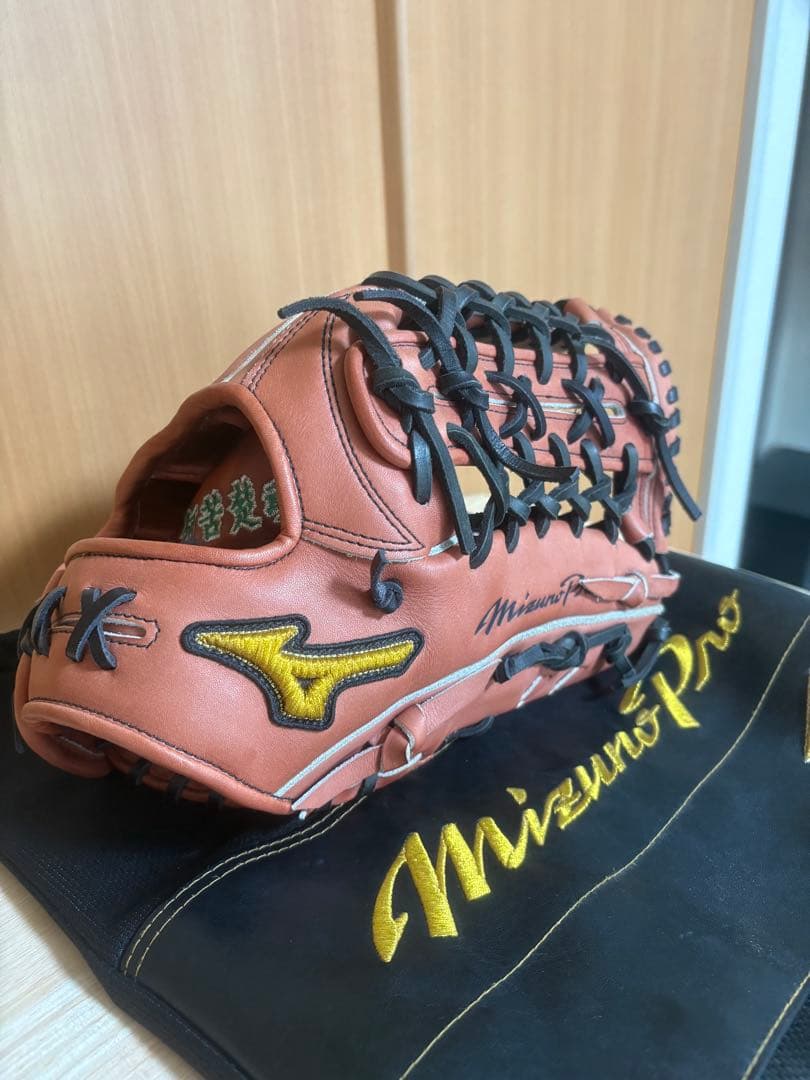 ミズノプロ外野用　硬式グローブ　グローブケース付き