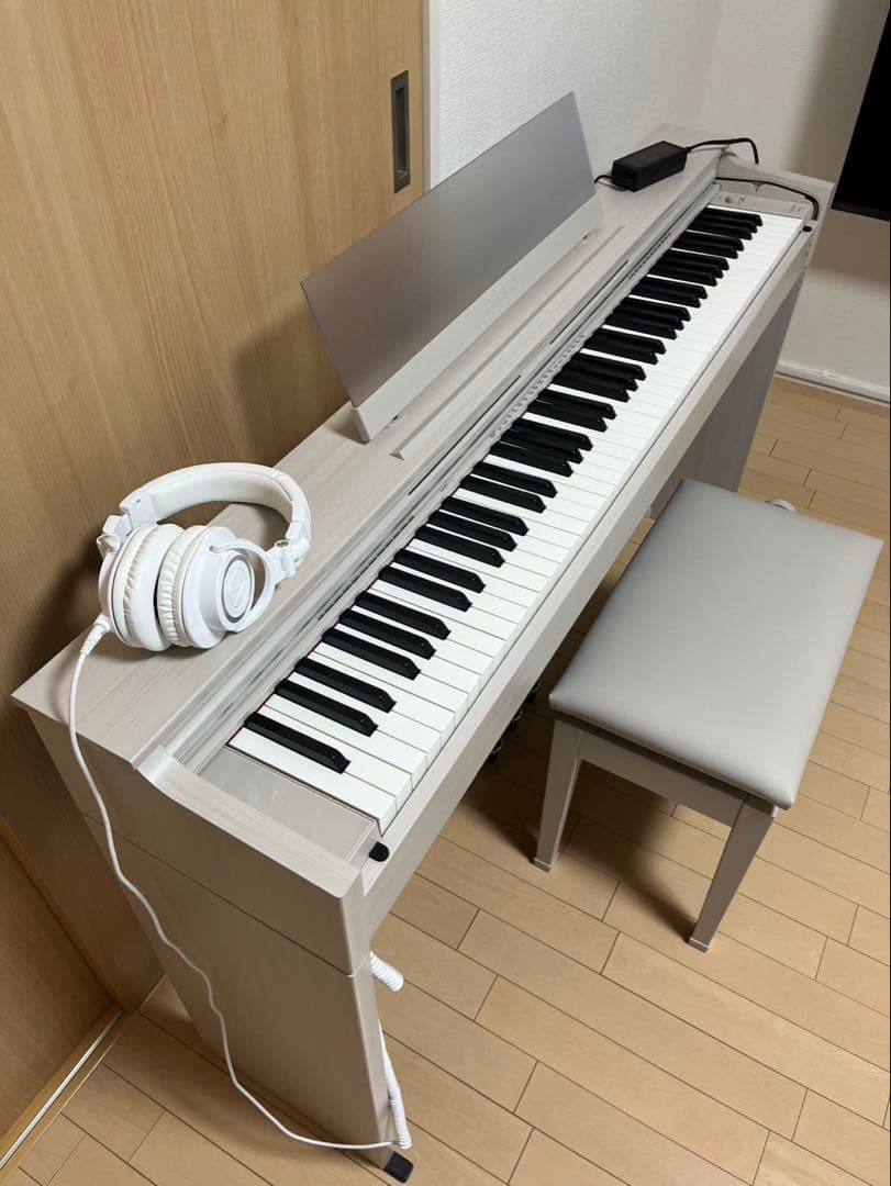 去年5月購入　電子ピアノ　casio ap-s200 88鍵盤　CELVIANO