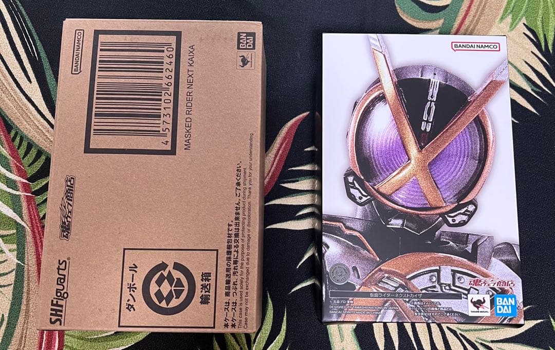 真骨彫製法　S.H.Figuarts 仮面ライダー　ネクストカイザ