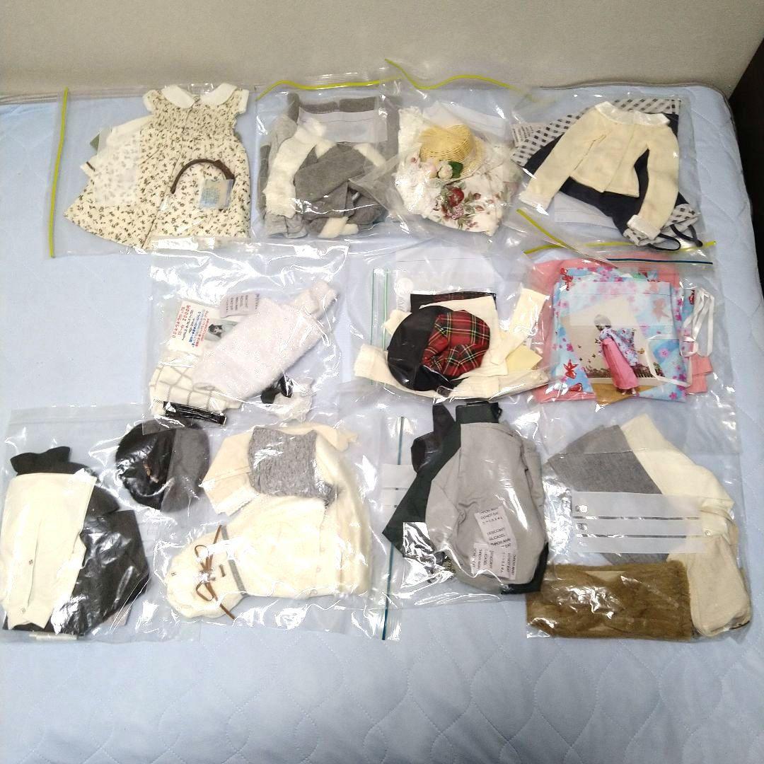 ドルフィードリーム　ドール　＋衣装20点以上、お出かけバッグ他