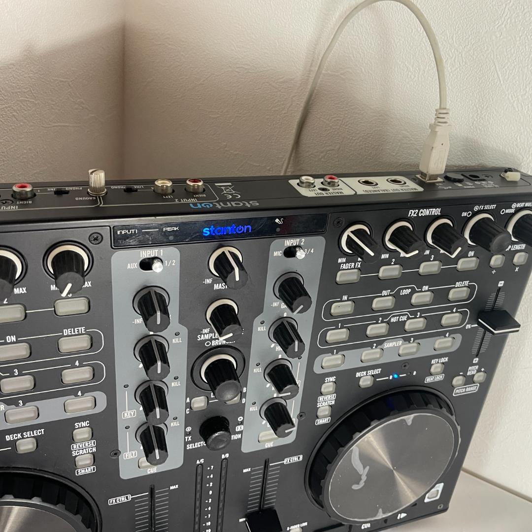 Stanton DJC.4 PCDJ コントローラー