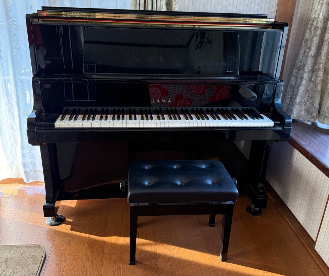 KAWAI アップライトピアノ 黒 椅子付き