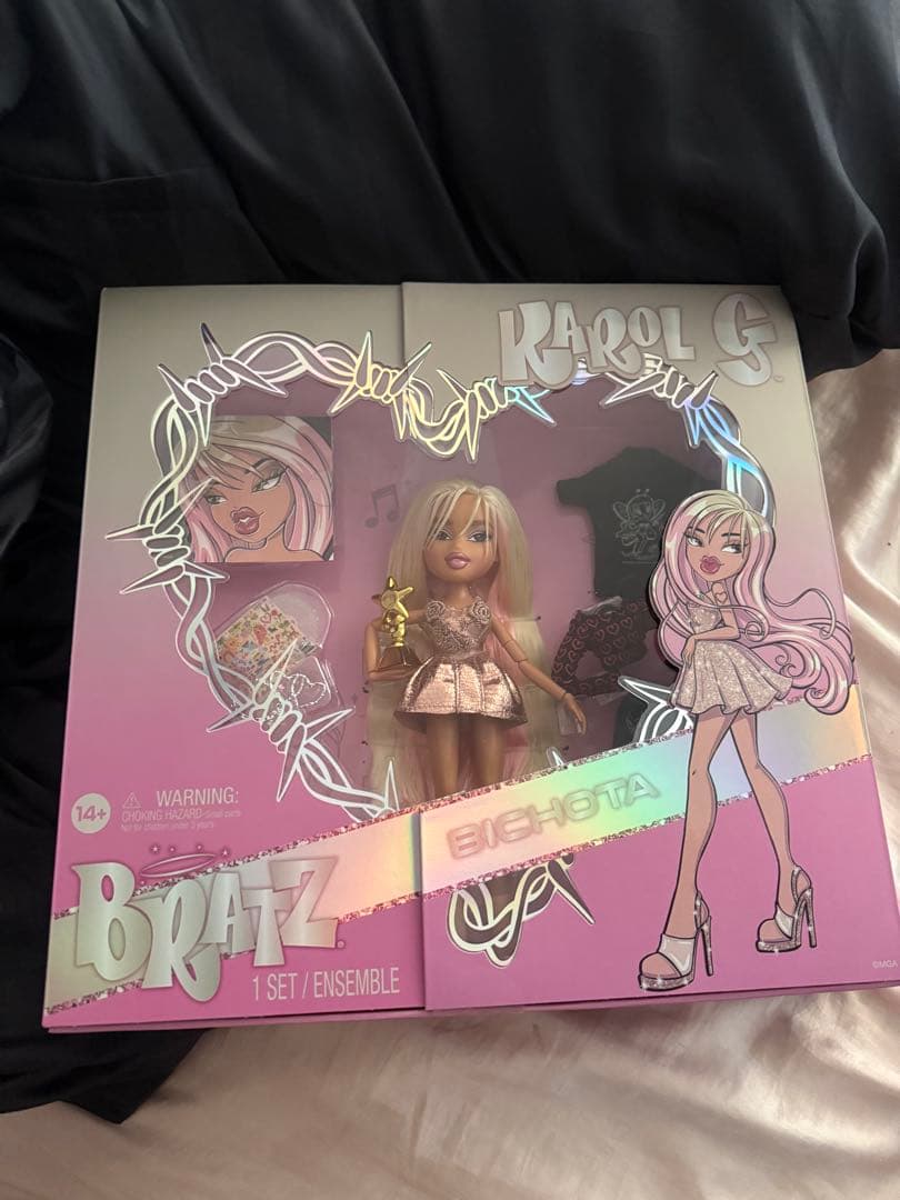 Bratz✖️Karol G bratz doll