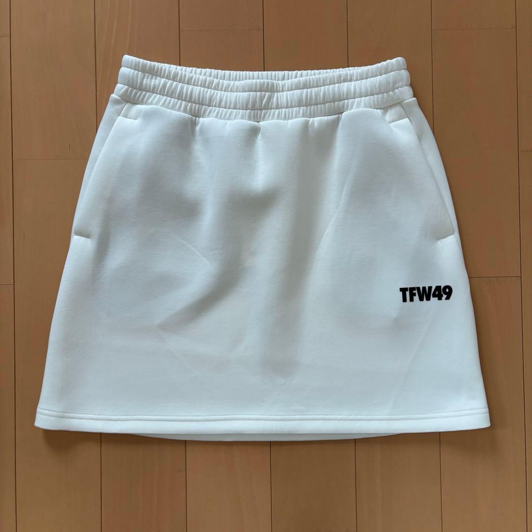 TFW49 スカート　新品未使用