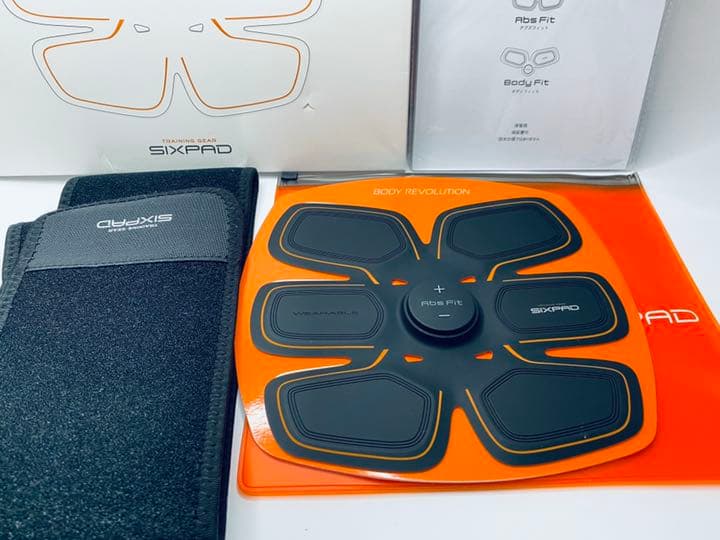 シックスパッド　アブズフィット　TRAINING GEAR SIXPAD