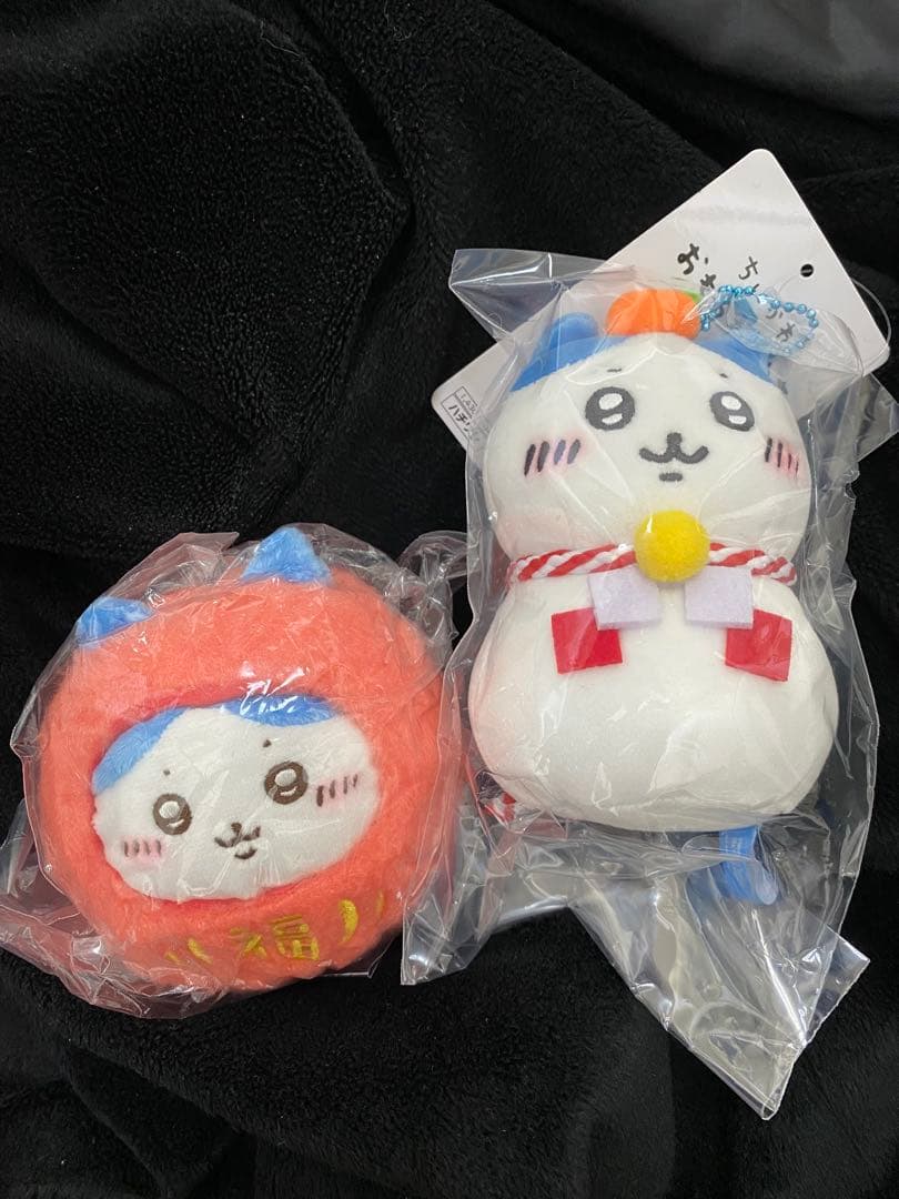 ちいかわ　だるまになっちゃった！ぬいぐるみ　おもちもちもちマスコット　ハチワレ