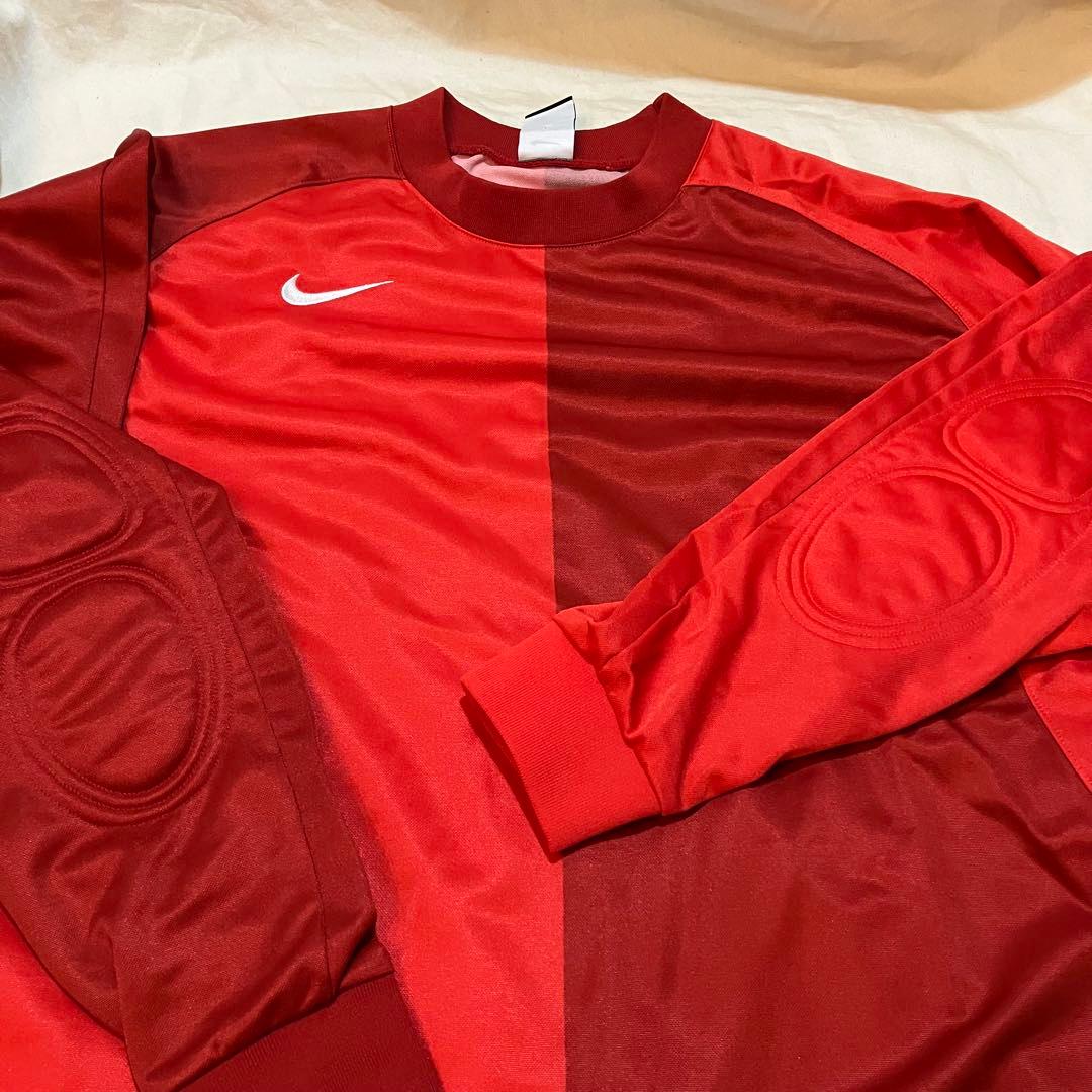 NIKE赤サッカーXLゴールキーパー用シャツ(送料込み)