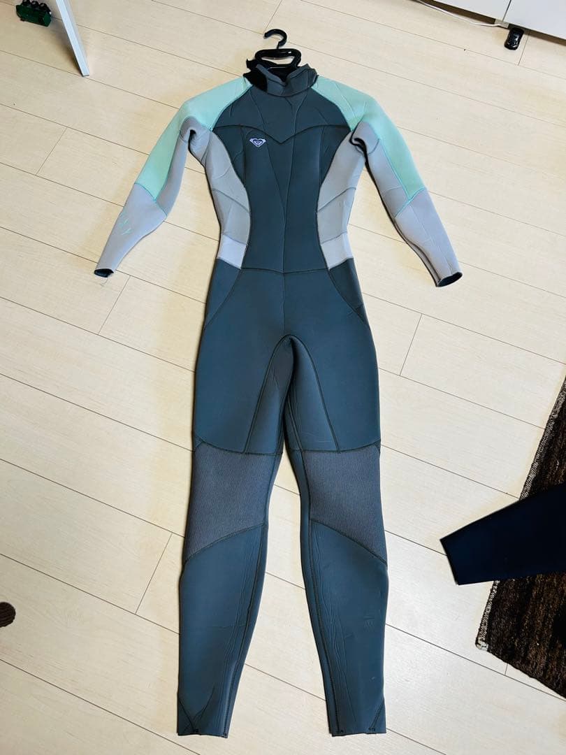 ロキシー　ウエットスーツ　夏用　レディース