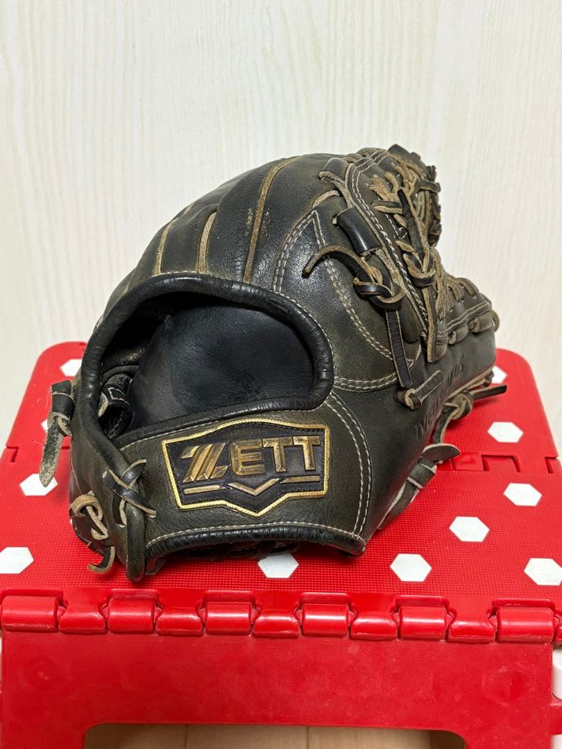 ZETT 硬式　グローブ ネオステイタス