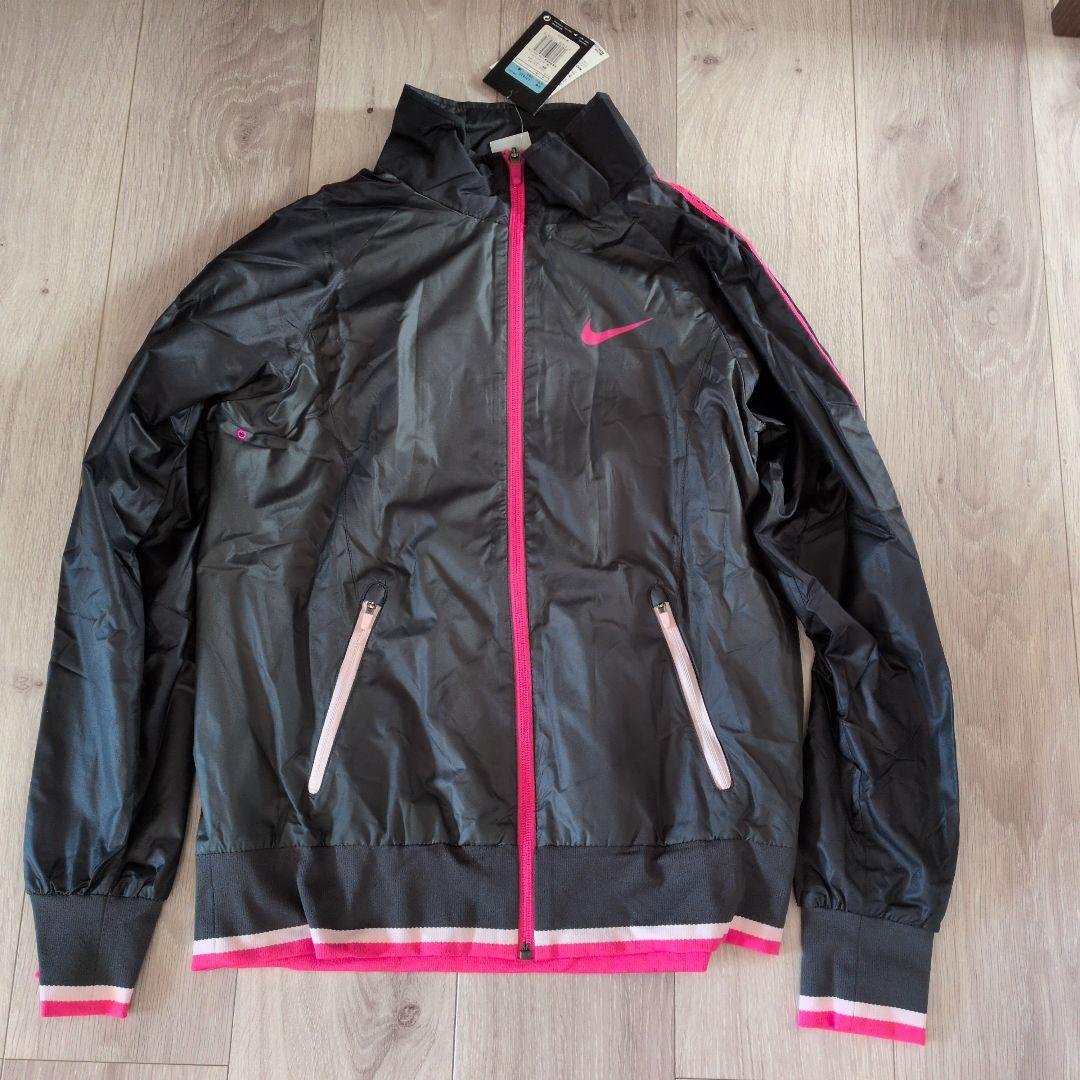 NIKE ナイキ　レディーススポーツウェア　上下セット　☆新品タグ付☆