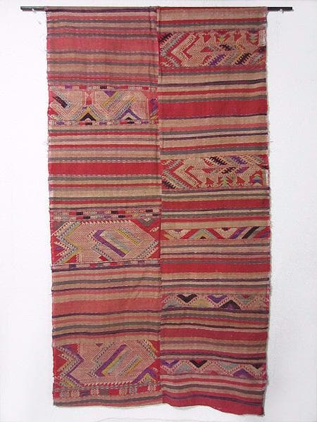 ★ラオスの刺繍布　70～80年前の古布　9　浮き織り　絣　アンティーク