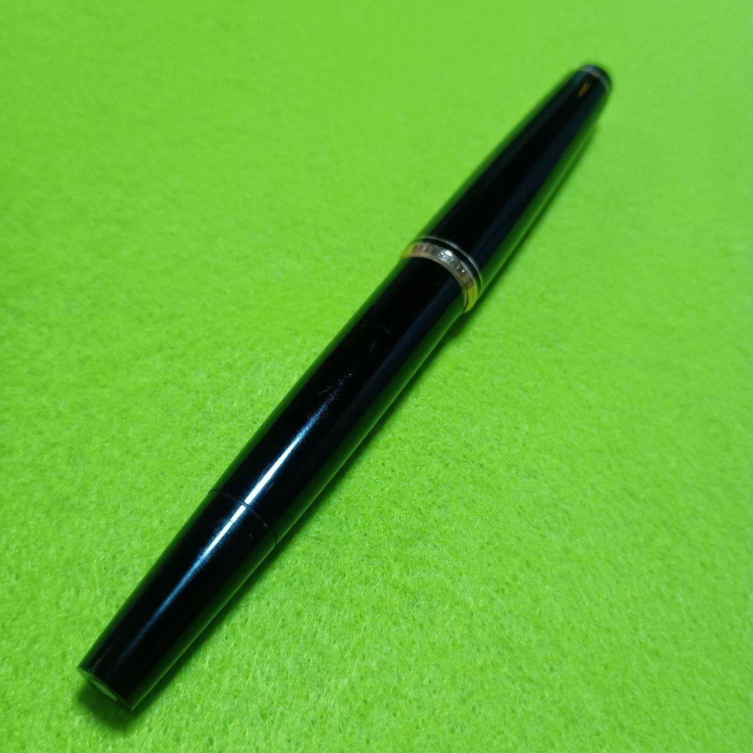 モンブラン万年筆　人気のNo22　　 ペン先　14K 585 ブラック＆ゴールド