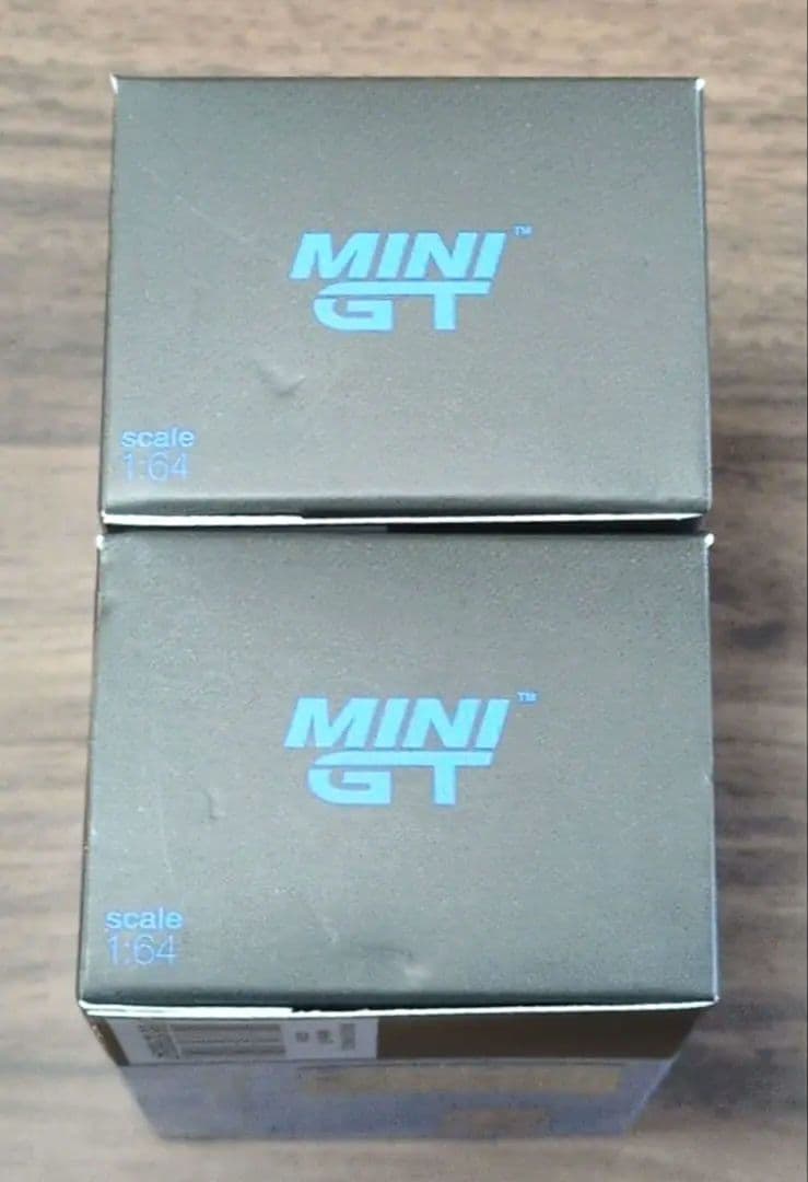 MINI GT  M3 ALPINA B6 3.5S 2個セット