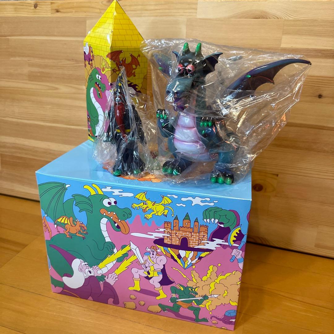 山崎若菜 ドラゴン 魔法使い ゾンビカラー　ソフビ