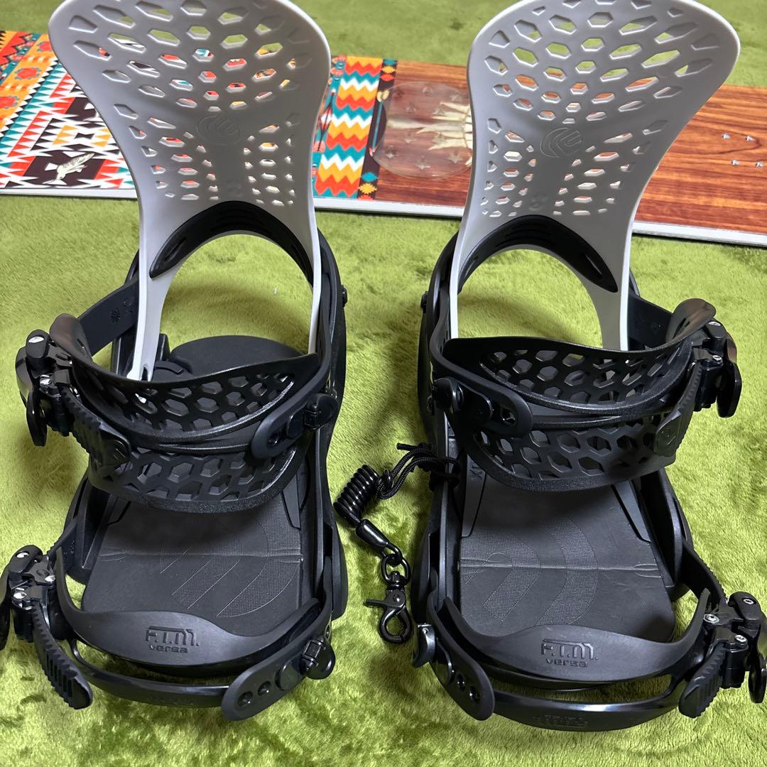 【新品・未使用】スノーボードelan PRISM 137 バインflux S