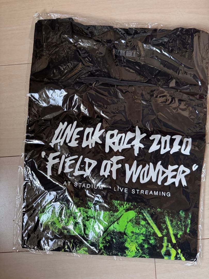 ONE OK ROCK LIVE Tシャツ、マフラータオル