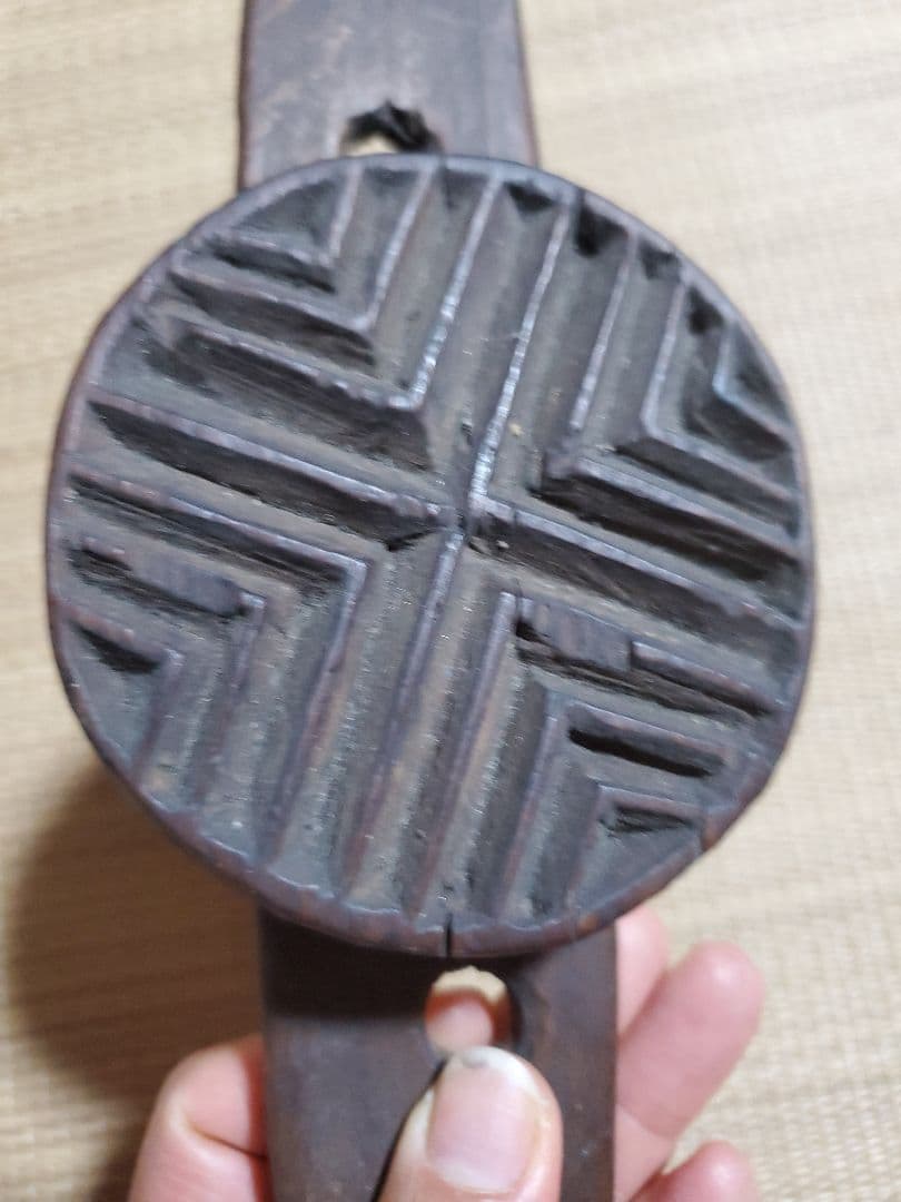 【李朝古道具】李朝木器 餅の印章