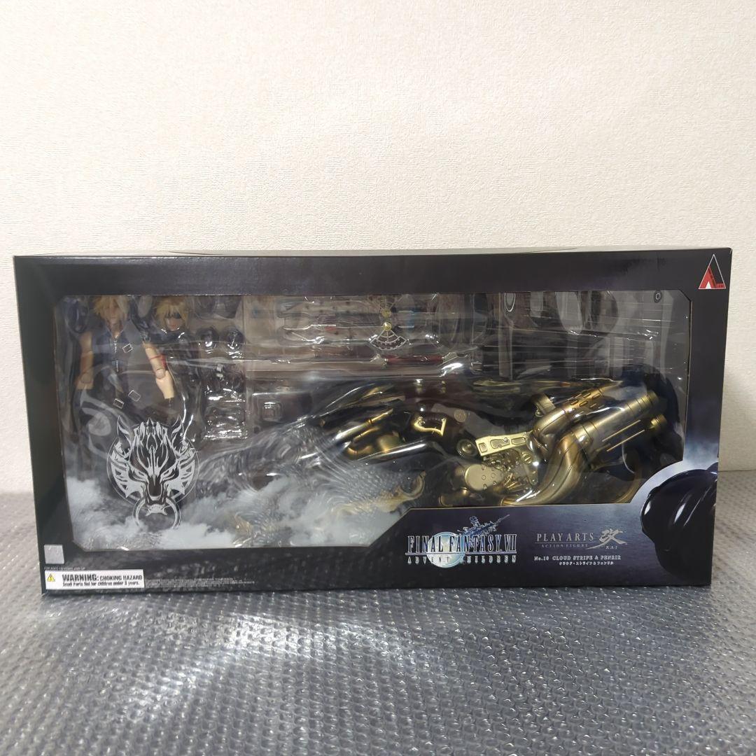 【希少・美品】プレイアーツ改　クラウド・ストライフ&フェンリル　フィギュア