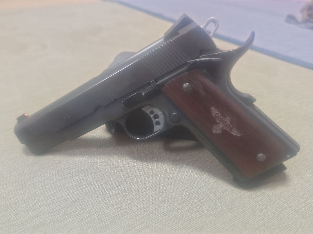 1911 ガスガン ブラック/ウッド ケース付き
