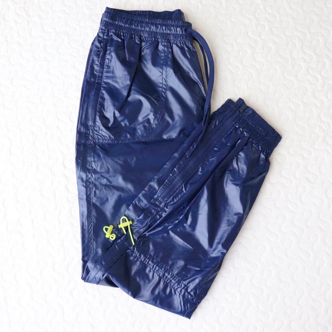 . 　adidas ステラマッカートニー