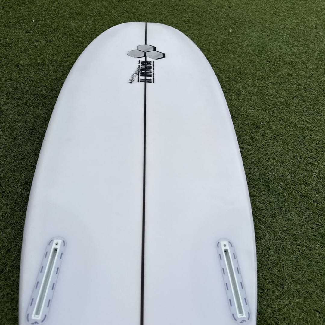 アルメリック　DD2 ショートボード 5'6\" PU 26.5L 発送もします。