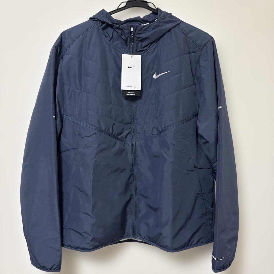 Nike ナイキ　ランニングウェア・ランニングジャケット　新品　メンズM