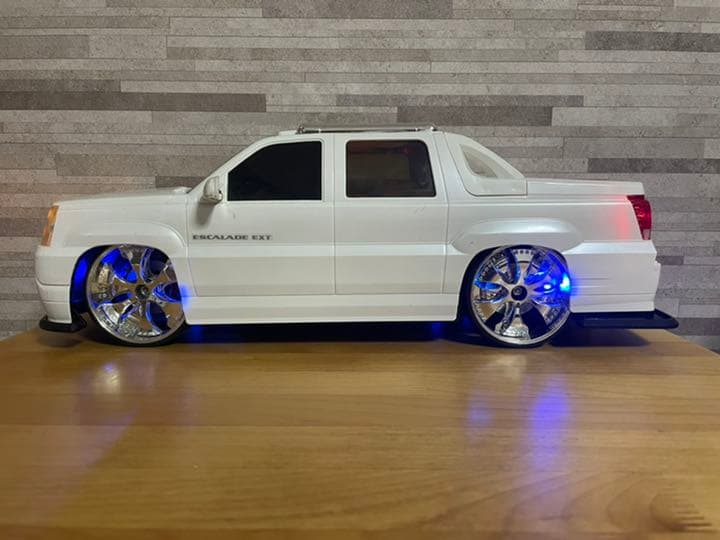 トイラジコン改ホビーラジコン化 依頼 DUB CITY エスカレード EXT