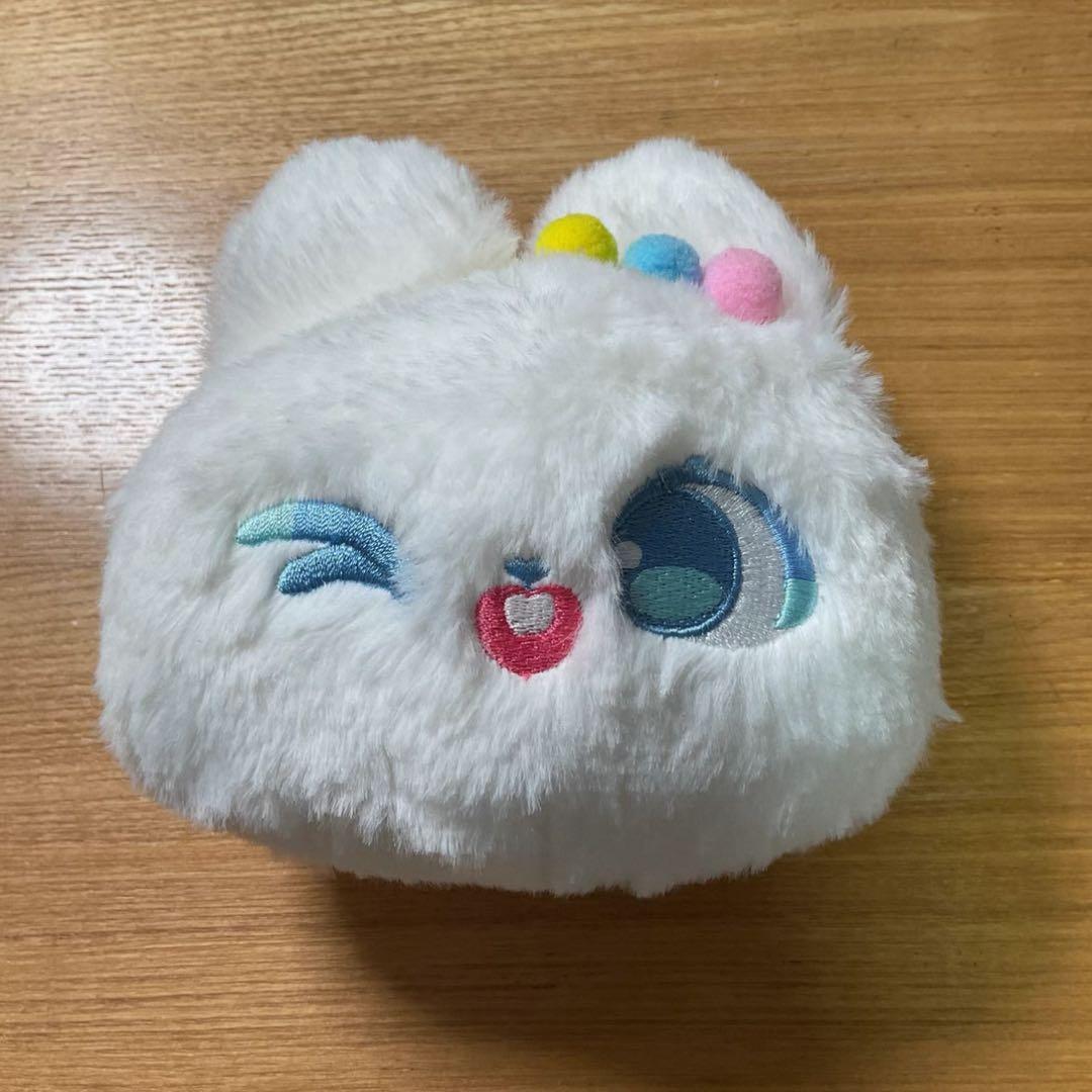TWICE ナヨン　ぬいぐるみ　新品　マスター