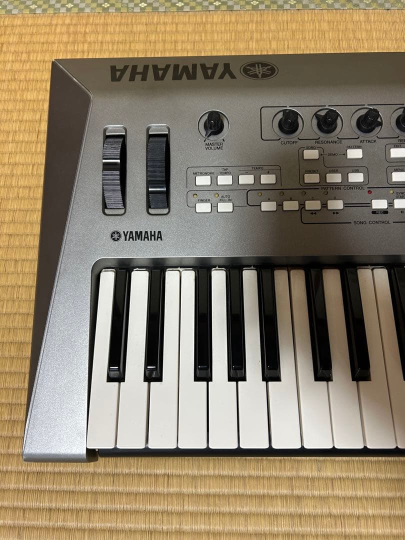 ヤマハ シンセサイザー MM6
