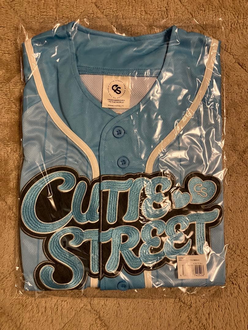 cutie street きゅーすと　推しアピ　ユニフォーム　水色　梅田みゆ
