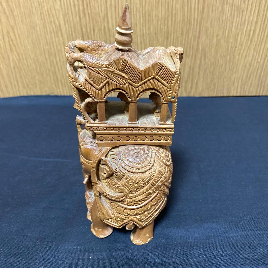 白檀　象