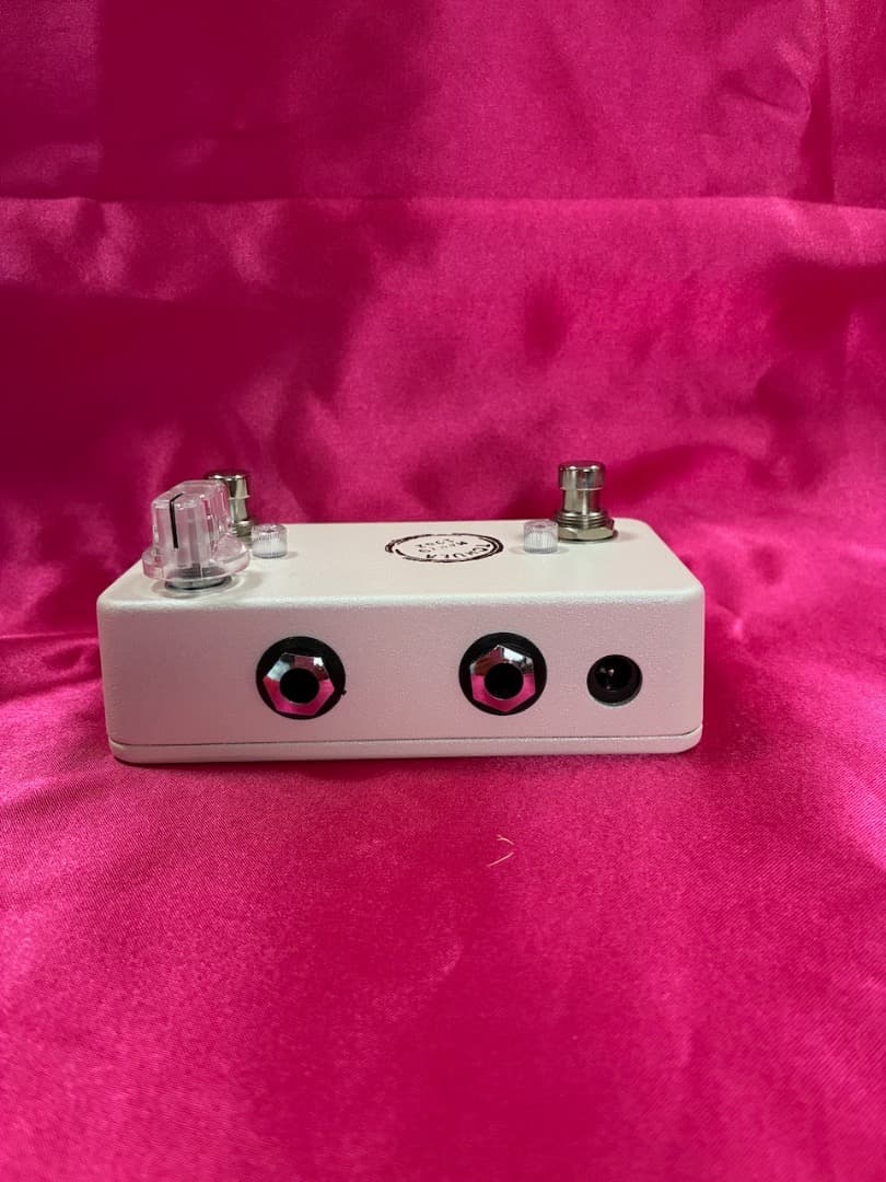 （美品：元箱付）Lovepedal TCHULA ギターエフェクター ホワイト