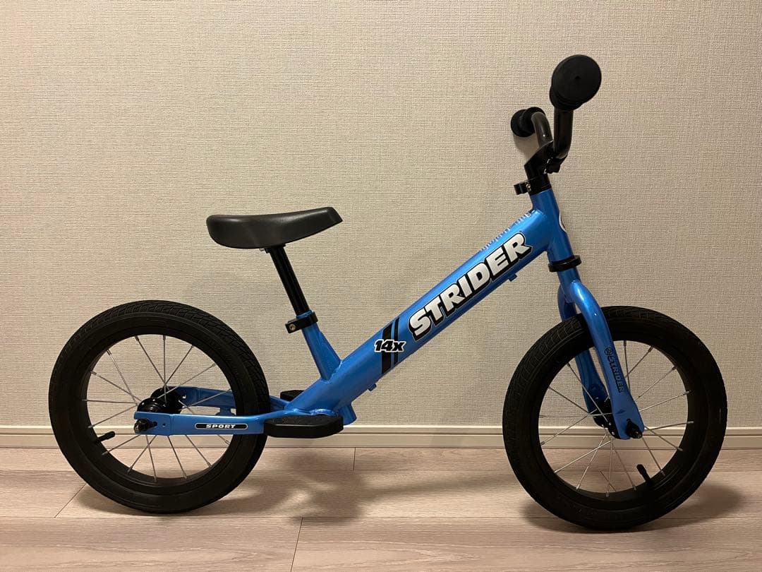 STRIDER 14x バランスバイク 青