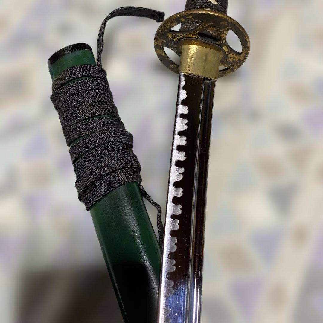 上級居合大刀 黒柄 十字透し丸鍔 緑暈し呂鞘