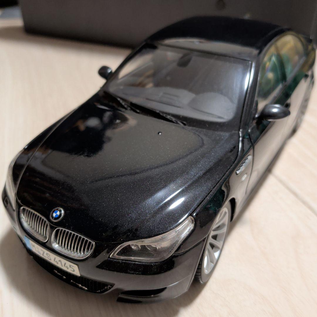  M5 ブラック ミニカー