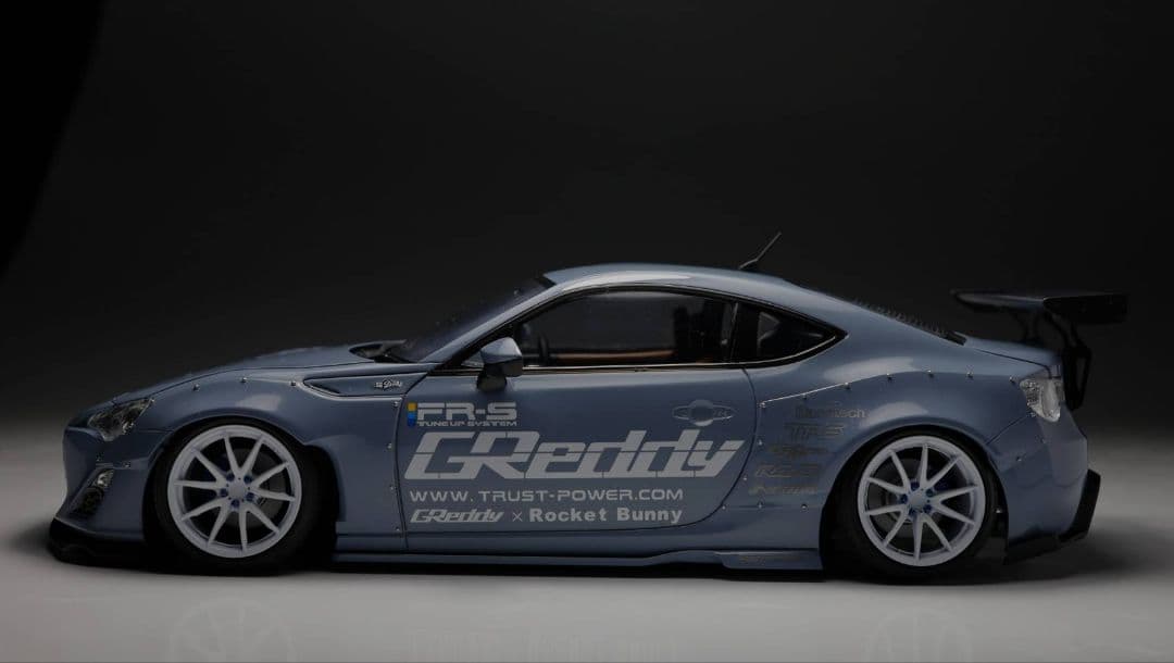 アオシマ 1/24 トヨタ ロケットバニー 86 全塗装 完成品