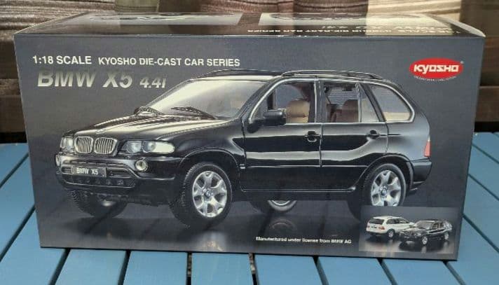 京商  X5 4.4i ミニカー　1:18