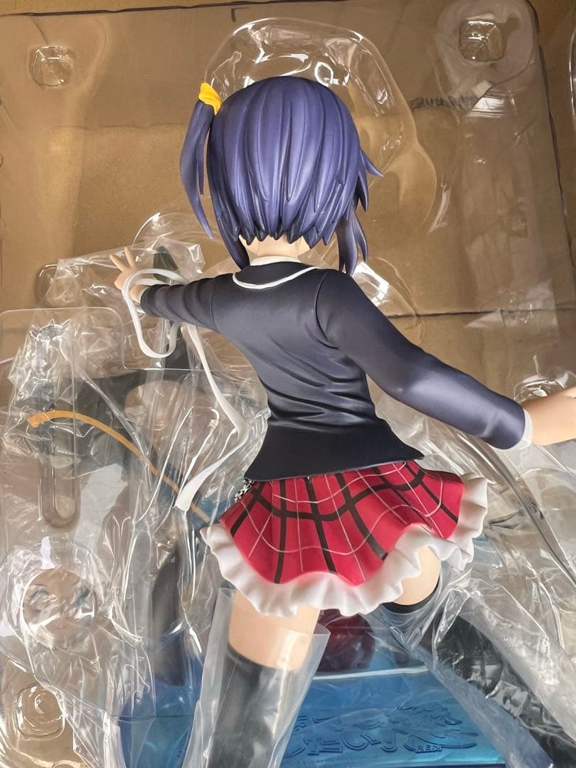 中二病でも恋がしたい! 戀 小鳥遊六花 1/7 スケール フィギュア