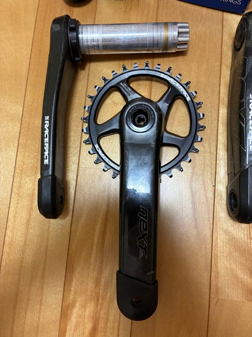 Race face カーボンクランク2本セット　パワーメータ仕様　BB他付属