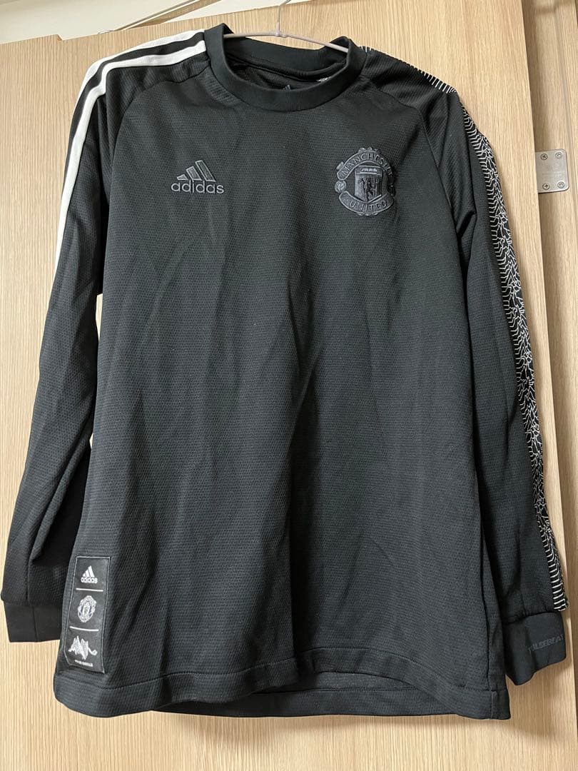 【MANCHESTER UNITED】アディダス×ピーターサヴィル