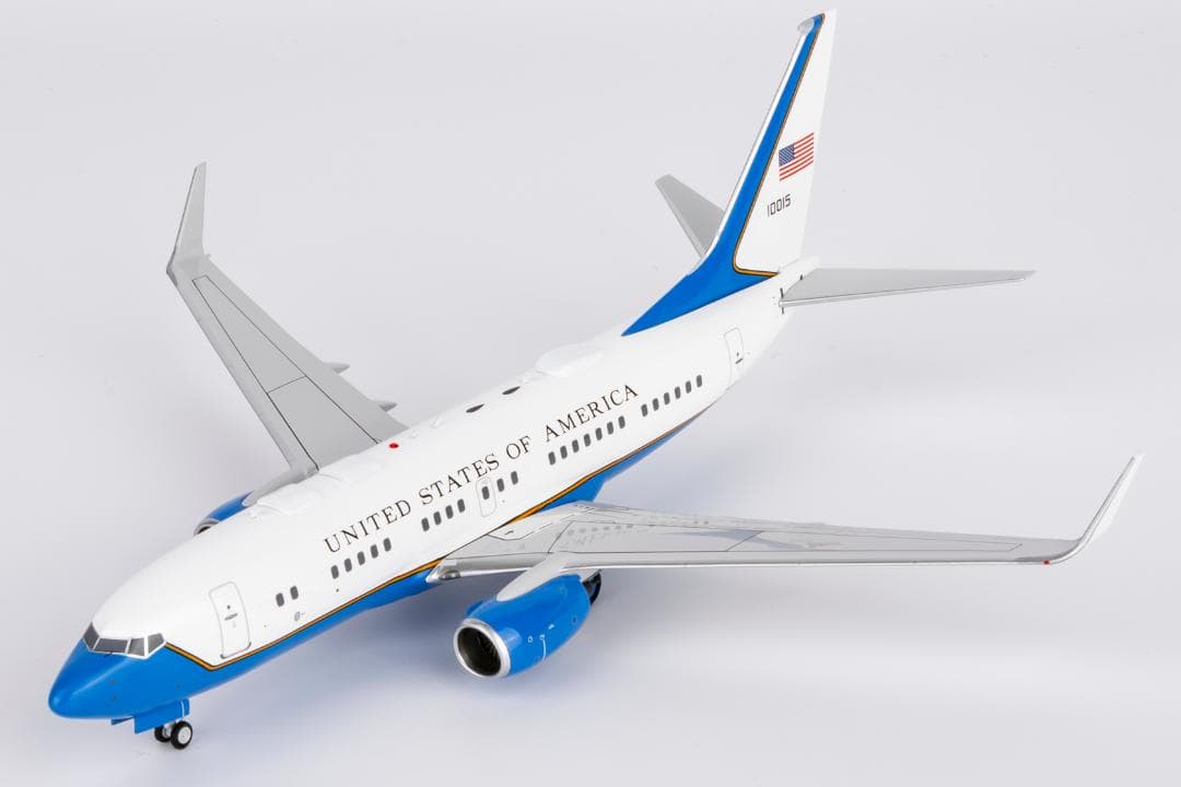 アメリカ空軍 C-40B 01-0015 1/200