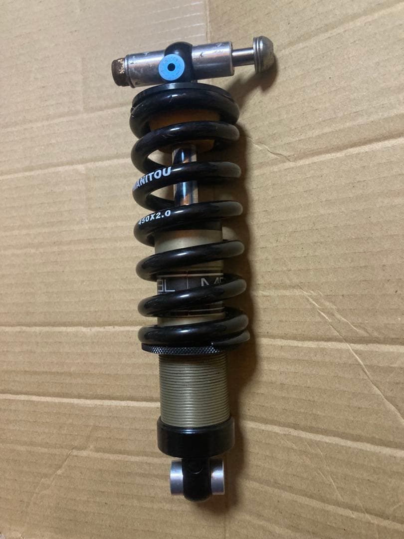 Manitou l リアサスペンション 190mm