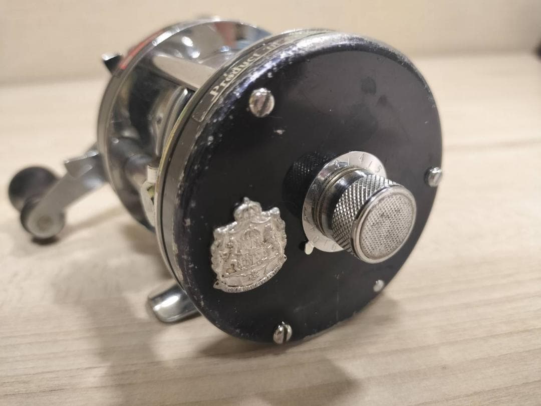 ★アブガルシア　アンバサダー5500C　ビンテージ　リール ブラック