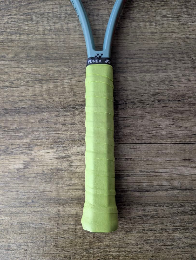 【美品】ヨネックス YONEX テニスラケット パーセプト 100L G1